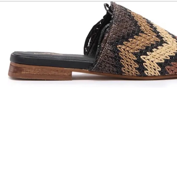 KAANAS | Providencia Chevron Mule Size 6M New - Picture 6 of 9